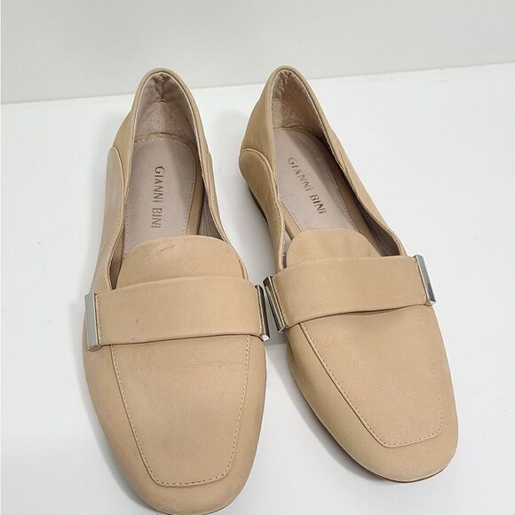Gianni Bini Beige LeatherĀ OfficeāLoafersāSizeā5.5ā - Picture 3 of 9